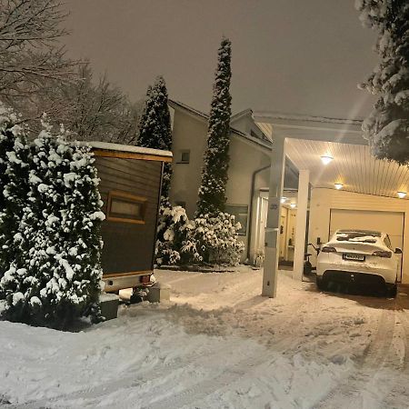 Saunallinen Vierasmaja 1 Km Foeriltae Aurajoelta Turku Esterno foto