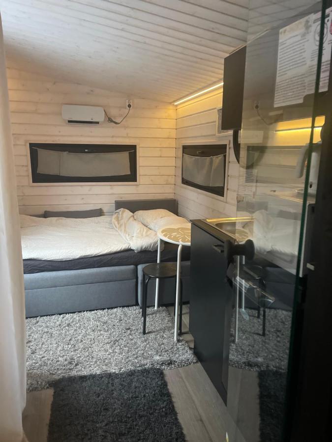 Saunallinen Vierasmaja 1 Km Foeriltae Aurajoelta Turku Esterno foto